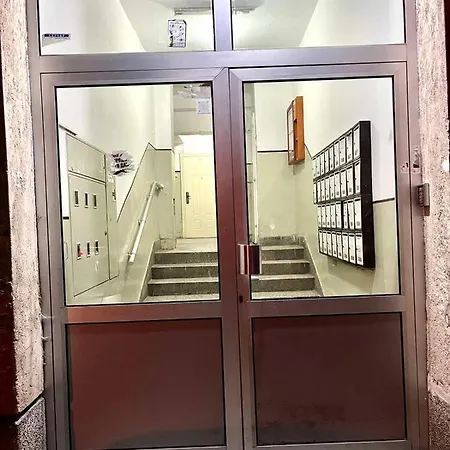 Aleksandra 4 Apartment