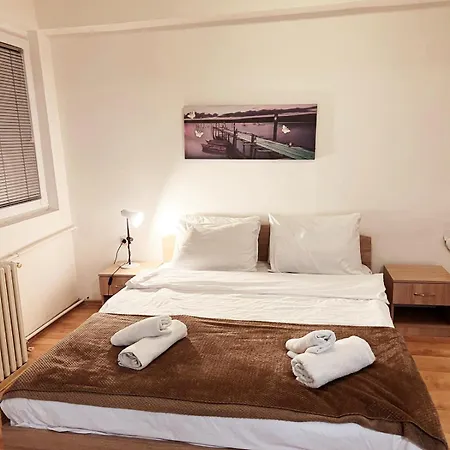 Apartment Aleksandra 4