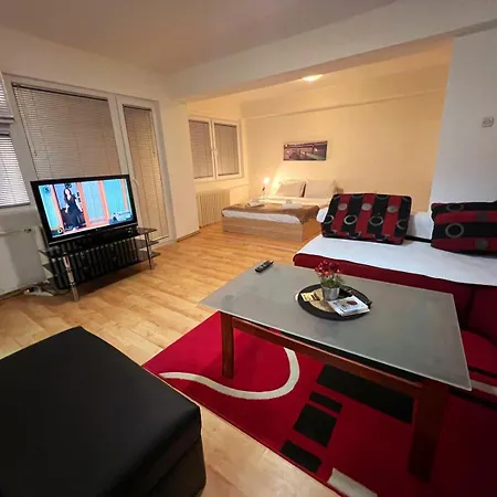 Aleksandra 4 Apartment *