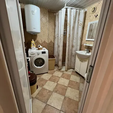 Apartment Aleksandra 4 *
