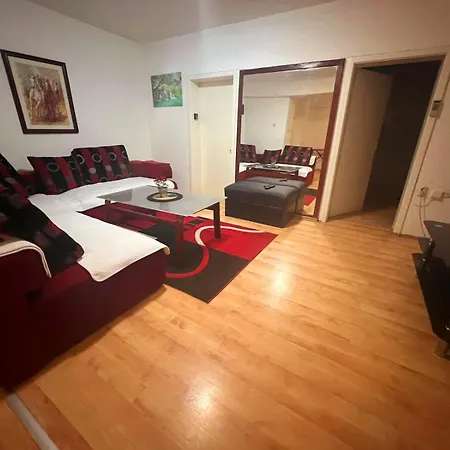 Apartment Aleksandra 4