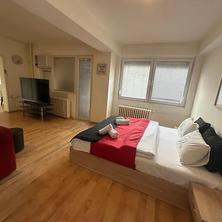 Aleksandra 4 * Üsküp